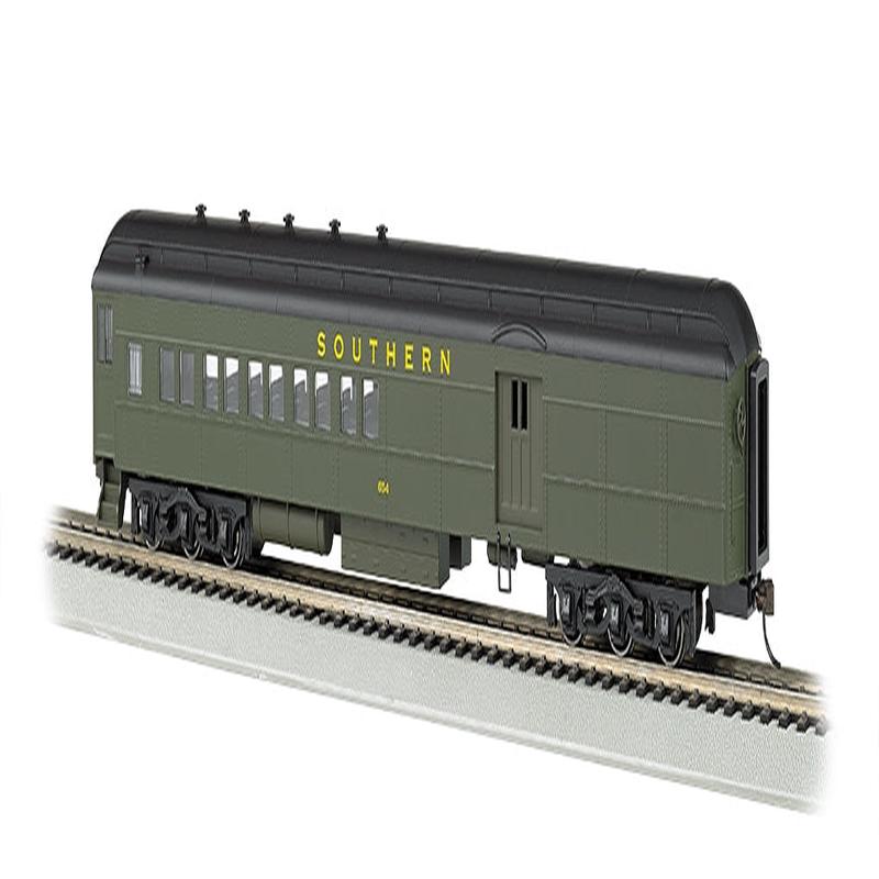 Bachmann HO 13606 72\' Heavyweight Combine Car with 2-Window Door and LED Lighted Interior, Southern #654