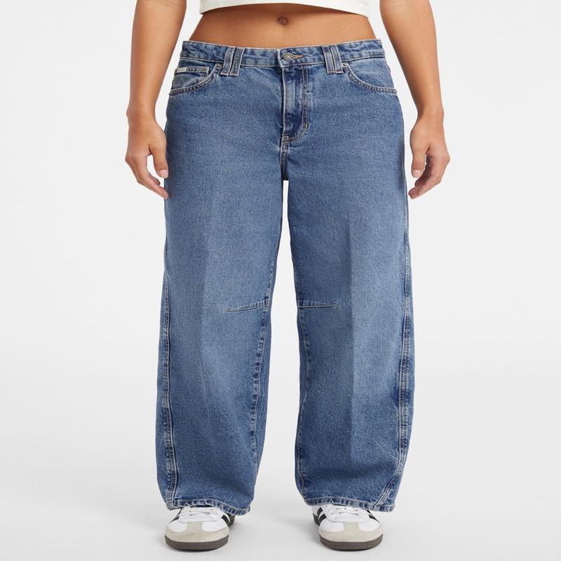 Jeans Mid-Rise Barrel Jeans in Medium Wash